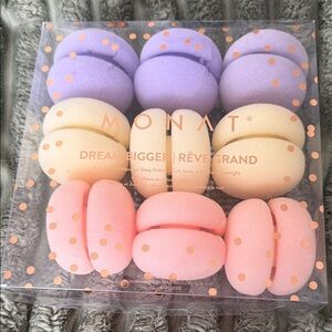 Monet Heatless Curls